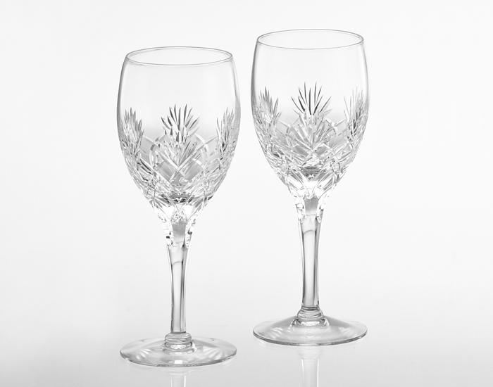 A pair of Wine Glasses "Bonheur"